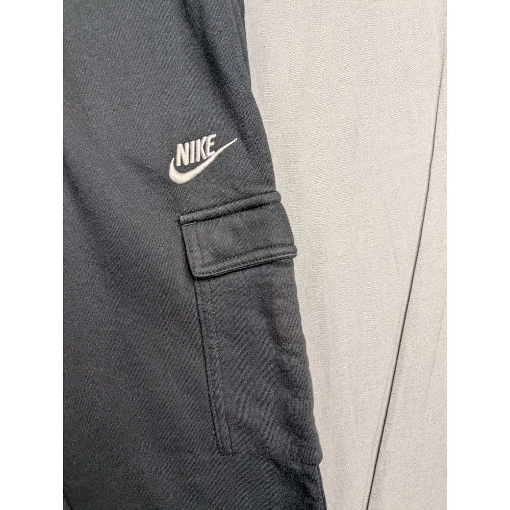 Nike Kids Black Fleece Cargo Jogger Sweatpants Standard Fit Medium Logo Pants - Picture 2 of 7